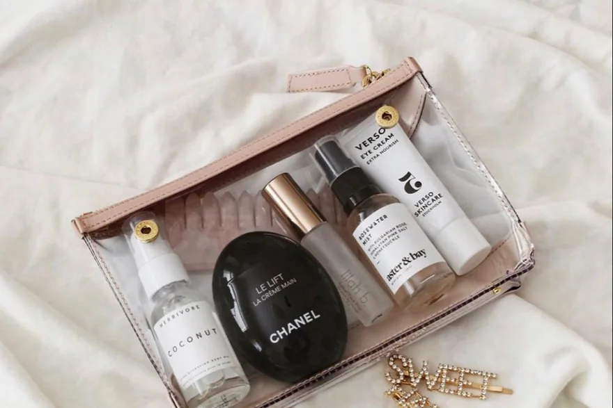 Branding and logo application on Canvas Makeup Bags guide — Beauty bag material and construction detail