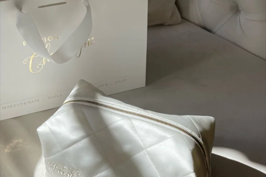 Convertible Cosmetic Bags — Beauty bag material and construction detail