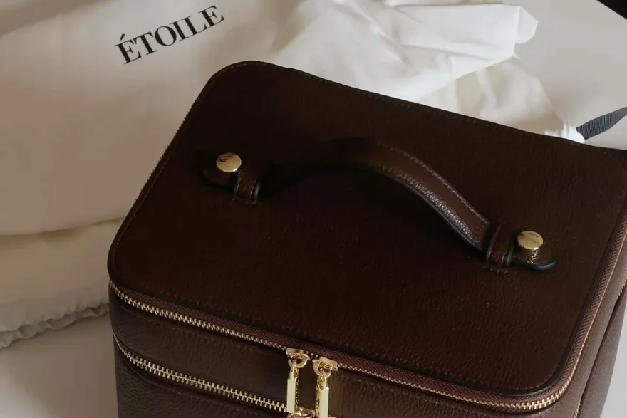 Faux Leather vs Vegan Leather Cosmetic Bags — Beauty bag material and construction detail
