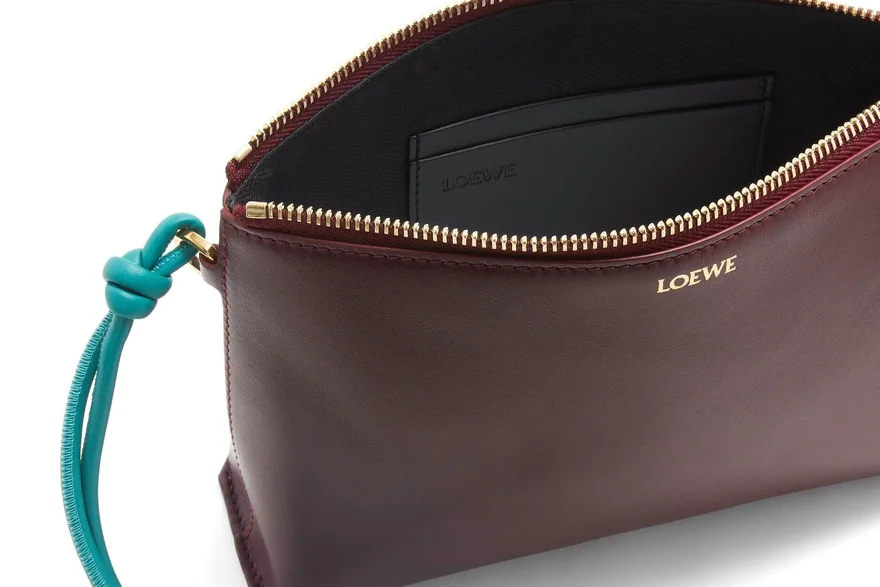 Graduation Cosmetic Bags — Toiletry bag and cosmetic pouch specification