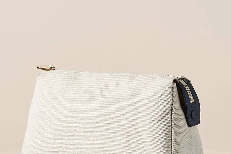 How Many Items Fit in a Standard Makeup Bag? Capacity Guide — Bulk cosmetic bag production detail