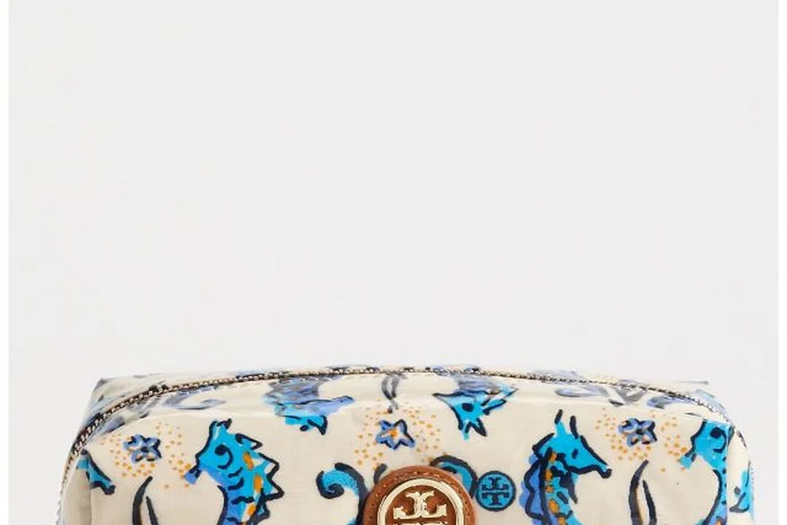 How to Clean a Canvas Makeup Pouch — Bulk cosmetic bag production detail