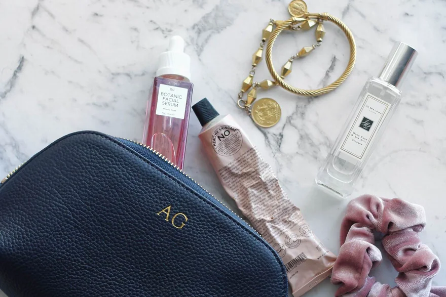 Minimalist Cosmetic Bag — Custom cosmetic bag and makeup bag programme
