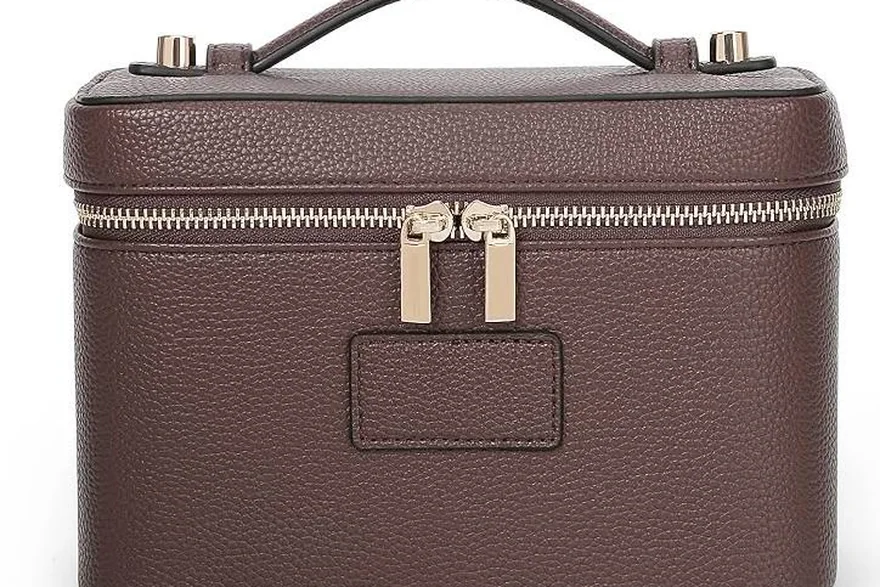 Toiletry Bag Size Guide — Beauty bag material and construction detail