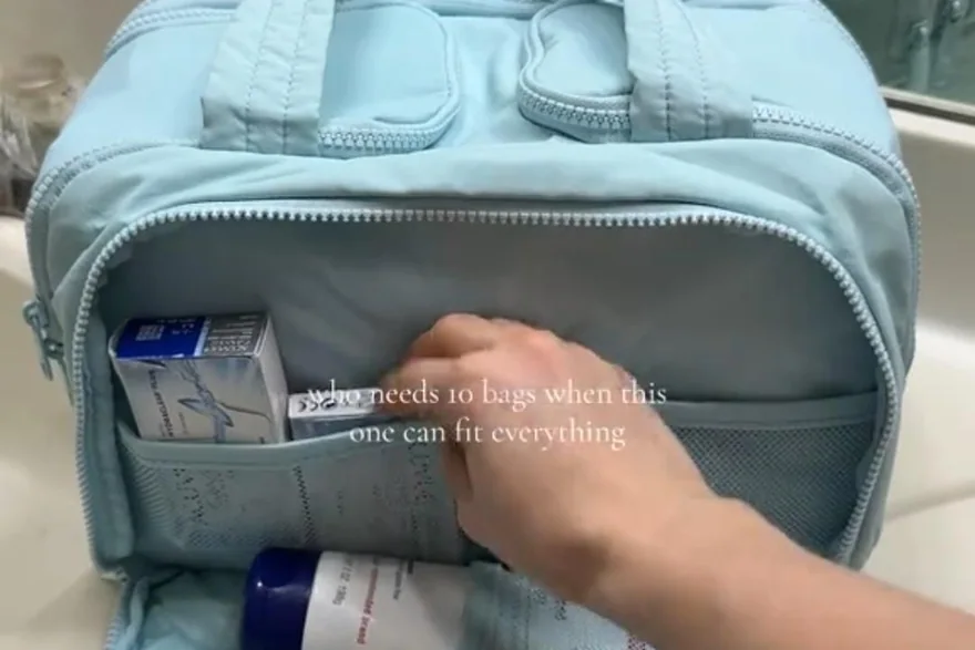 Travel Cosmetic Bag Packing Checklist — Beauty bag material and construction detail