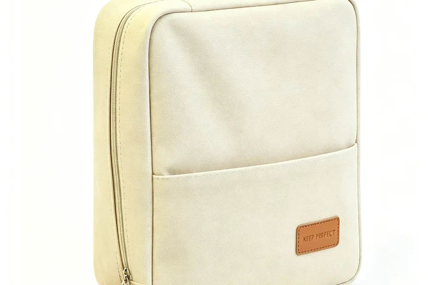 UV — Toiletry bag and cosmetic pouch specification