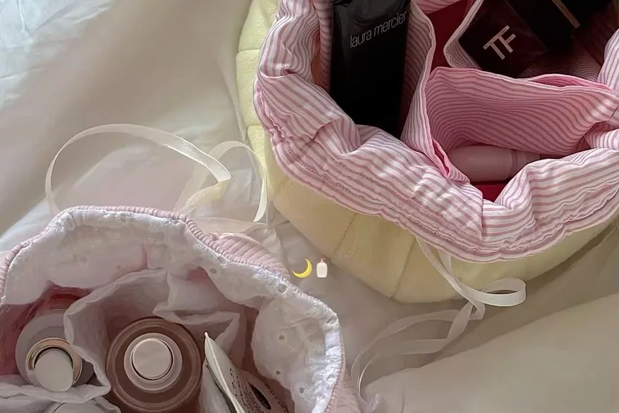 Vegan Leather Cosmetic Bags — Beauty bag material and construction detail