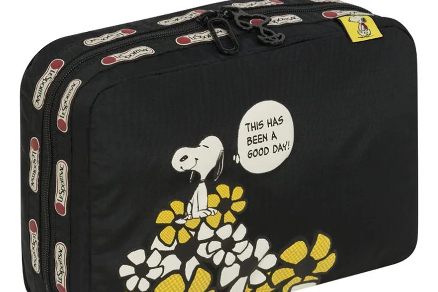 Zipper vs Zip — Toiletry bag and cosmetic pouch specification